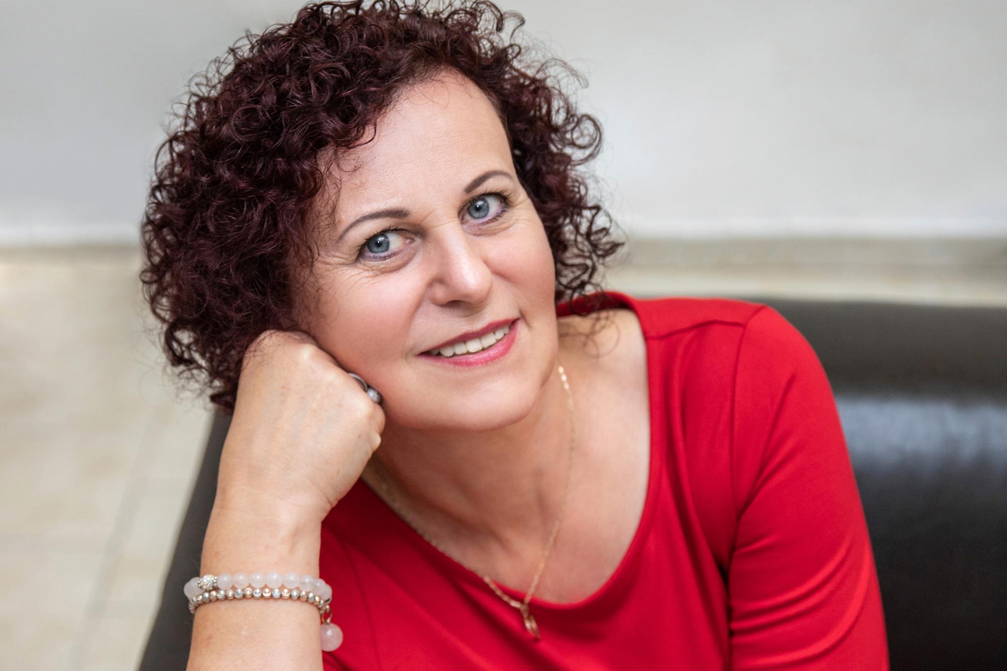 Věra Petrů